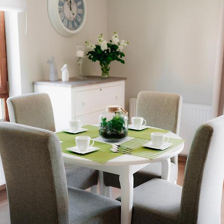 Sosnowe Tarasy Apartment เมียลโน ภายนอก รูปภาพ