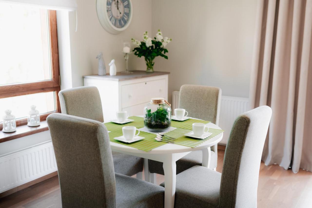Sosnowe Tarasy Apartment เมียลโน ภายนอก รูปภาพ