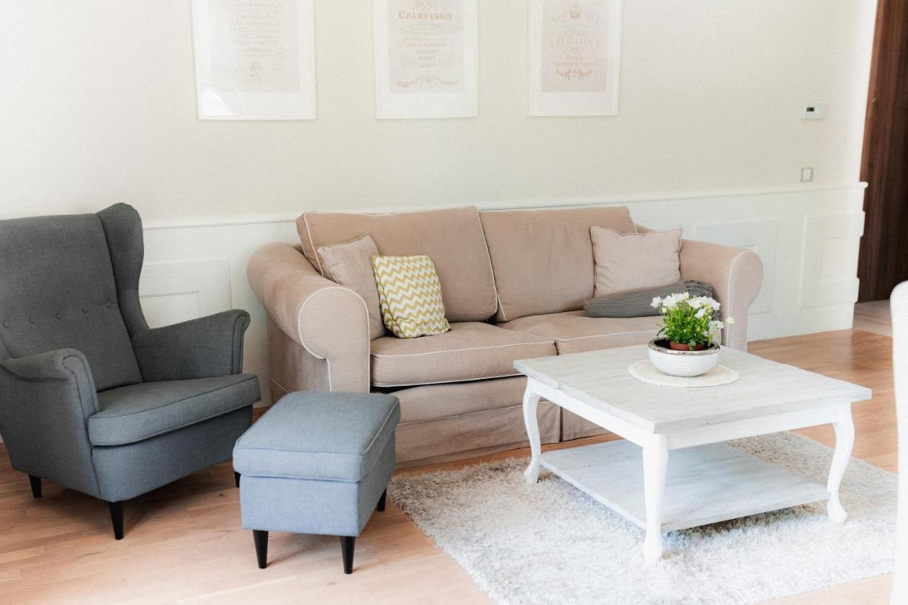 Sosnowe Tarasy Apartment เมียลโน ภายนอก รูปภาพ