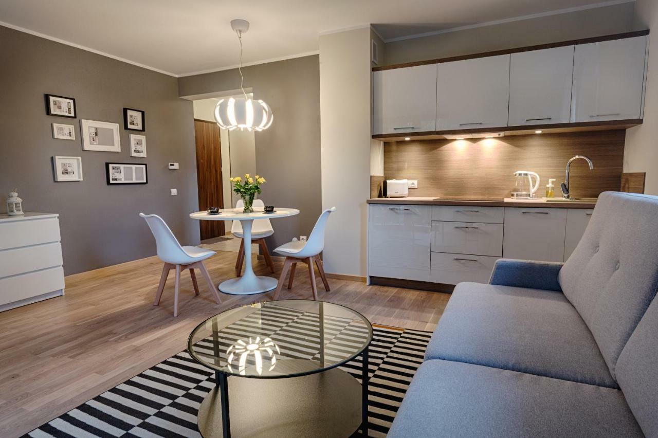 Sosnowe Tarasy Apartment เมียลโน ภายนอก รูปภาพ