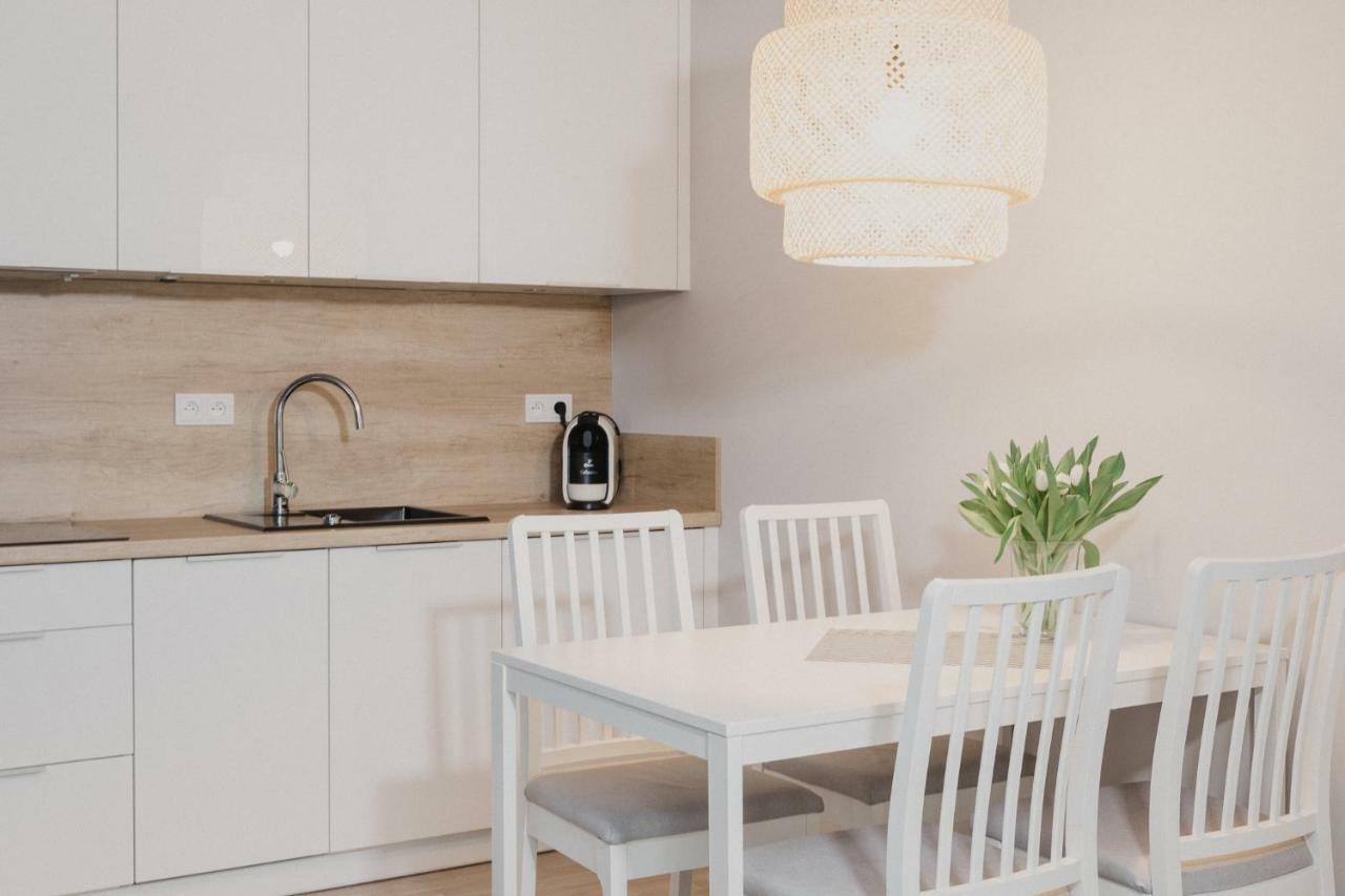 Sosnowe Tarasy Apartment เมียลโน ภายนอก รูปภาพ